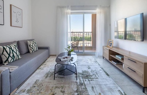 Jumeirah Village Apartment | Frank Porter - Imperial Residence