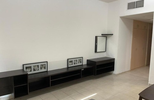 Discovery Gardens Apartment | Furnished Studio for Short Term in Discovery Gardens