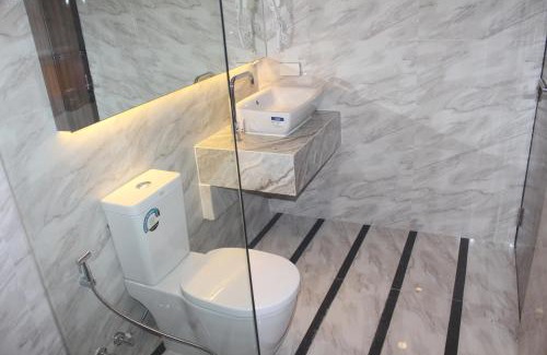 Ploenchit Hostel | H-District Boutique Poshotel