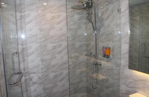 Ploenchit Hostel | H-District Boutique Poshotel