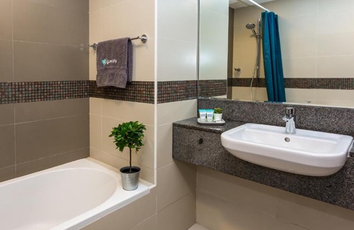 Jadaf Apartment | Hi Guests Vacation Homes - Dubai Wharf