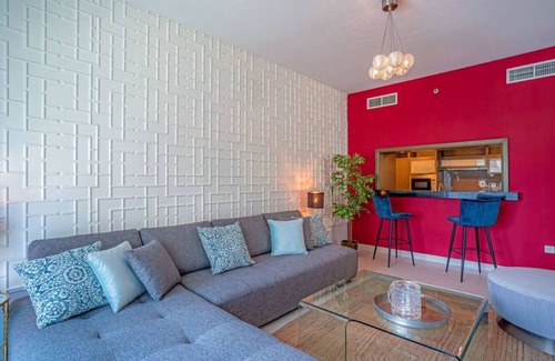 Downtown Dubai Apartment | Hospitality Expert LW202: D Mall, Opera, Fountain
