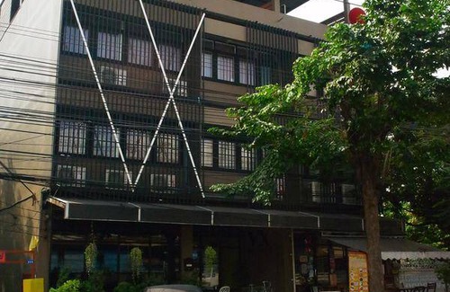 Khlong Toei Hostel | Hostel ∙ 8 guests