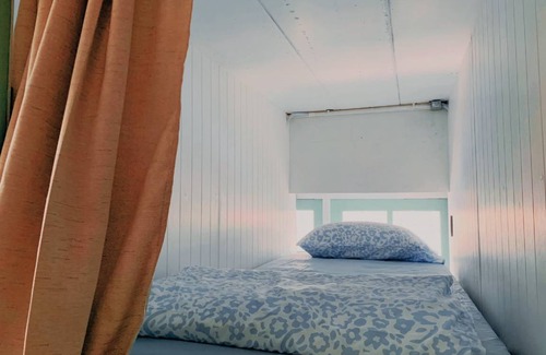 Chana Songkhram Hostel | Hostel ∙ 8 guests