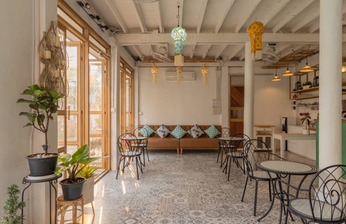 Wua Lai Hostel | Hostel ∙ 8 guests