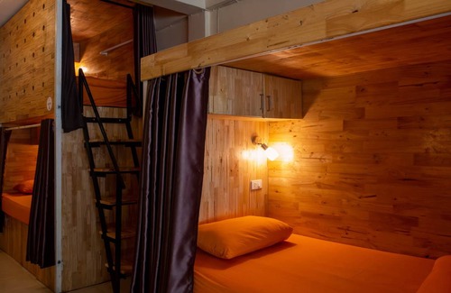 Khlong Sok Hostel | Hostel ∙ 8 guests