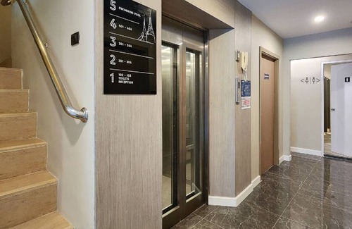 Ratchathewi Hostel | Hostel ∙ 8 guests