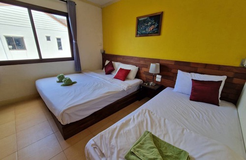 Ko Lanta Hostel | Hostel ∙ 8 guests
