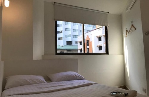 Jomtien Hotel | Jellyfish Hostel