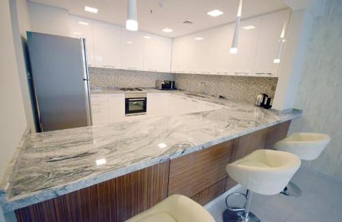 Jumeirah Village Circle Apartment | KeyHost - Regent Court JVC - K210