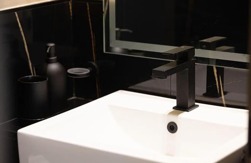 Business Bay Apartment | Lux Apartment with huge private Lounge I Burj & Canal View