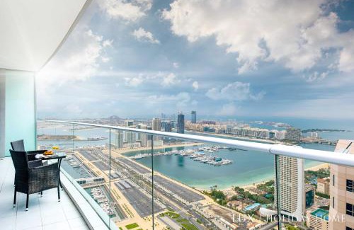 Dubai Marina Apartment | LUX - Lavish Suite with Full Palm Jumeirah View 2