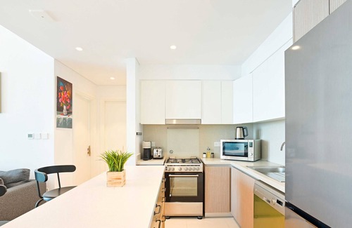 Dubai Apartment | LUX The Dubai Creek View Suite