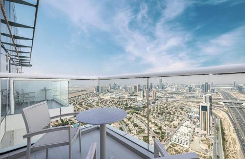 Jumeirah Village Triangle Apartment | LUXE | Serviced Hotel Apartment | Full City View
