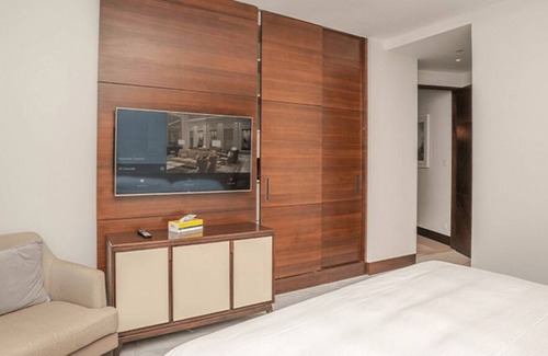 Downtown Dubai Apartment | Luxurious 2 bedroom apartment in Address Sky View