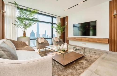 DIFC Apartment | Luxurious Burj Khalifa view Apt in Dubai DIFC