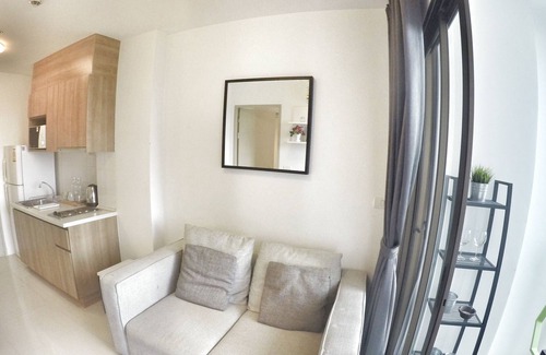 Bang Na Apartment | Luxurious1BR-Next to BTS-Rooftop pool