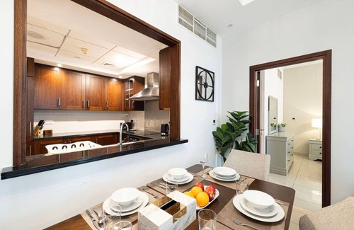 Downtown Dubai Apartment | Luxury 3BR Downtown Dubai Apartment with Burj Khalifa Views