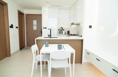 Trade Centre 1 Apartment | Modern 1BR Apartment Binghatti Venus, JVC