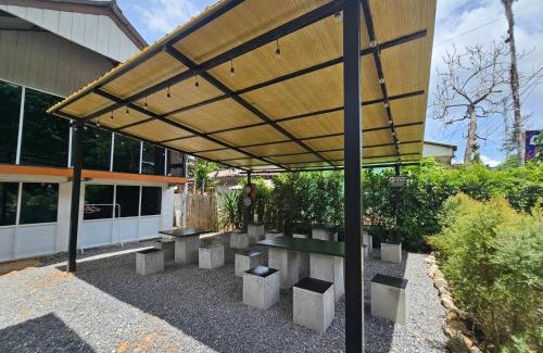 Khlong Sok Hostel | Nahm Khao Sok Hostel and Camping