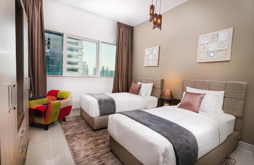 Dubai Apartment | OSKENA Vacation Homes - Marina Pinnacle Tiger