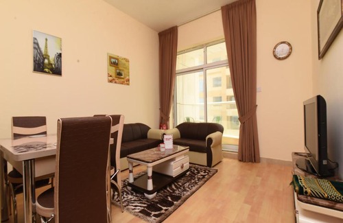 Barsha Heights Apartment | OYO 237 Home 701, Capitol Towers,Tecom,Dubai