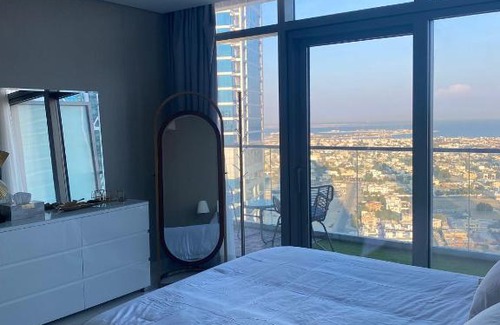 Downtown Dubai Apartment | Paramount Midtown By Fortune Inn Holiday Homes