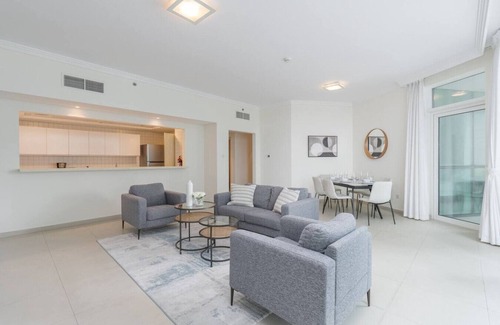 Dubai Marina Apartment | Premium 3-bedroom with Direct Beach Access in JBR