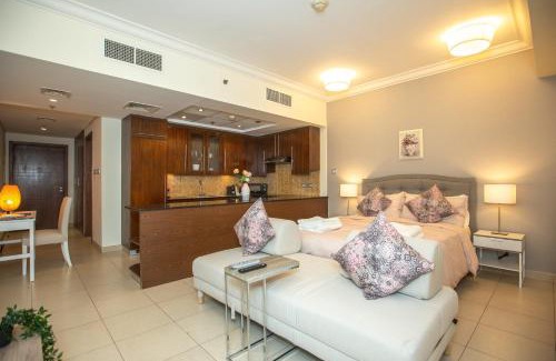 Downtown Dubai Apartment | Prime Retreats - Downtown Dubai