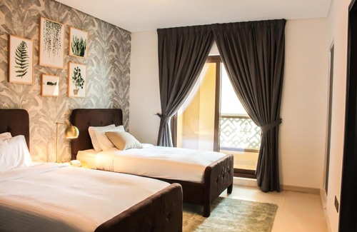 Palm Jumeirah Apartment | Private Beach, Resort Living Kingdom of Sheba