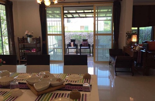 Su Thep Resort | Private room ∙ 2 guests