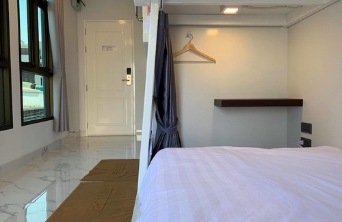 Ban Phan Thom Hotel | Rich8 Hostel