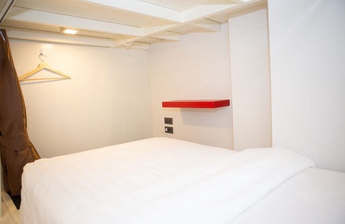 Ban Phan Thom Hotel | Rich8 Hostel