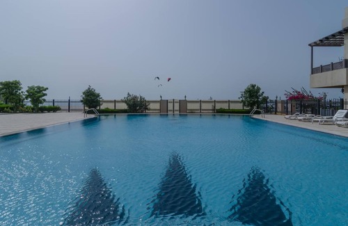 Jumeira 3 Apartment | Roda Beach Resort
