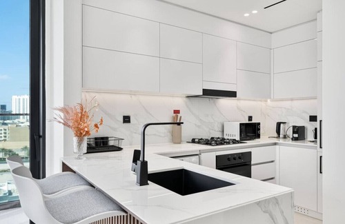Dubai Sports City Apartment | Savis Home-Enjoy the City Skyline View