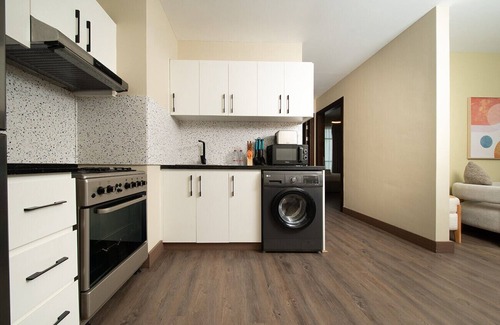 Jadaf Apartment | Spacious 2 Bed in Binghatti Gateway