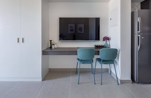 Al Barsha Apartment | Spacious and Bright Studio in Al Barsha South!
