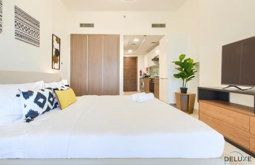 Jadaf Apartment | Spacious Studio Apartment in Azizi Aliyah, Dubai Healthcare City by Deluxe Holiday Homes
