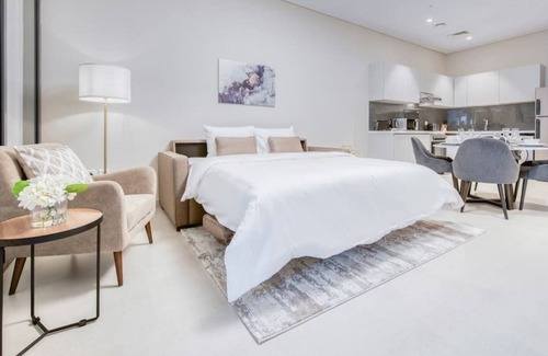 Business Bay Apartment | Spectacular 1BR with Concierge and Luxurious Amenities