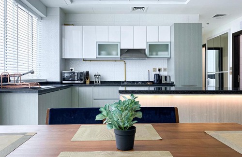 Business Bay Apartment | Spectacular 2BR- Burj Khalifa View-Business Bay