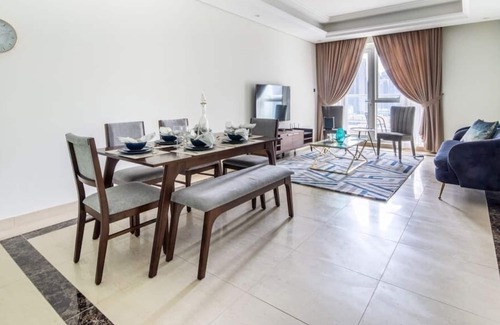 Downtown Dubai Apartment | Stylish and Luxurious 2BR With Study in Downtown!