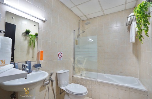 Jumeirah Apartment | Success Luxury Apartment -5 Mins away from JBR Beach , Free House Keeping!