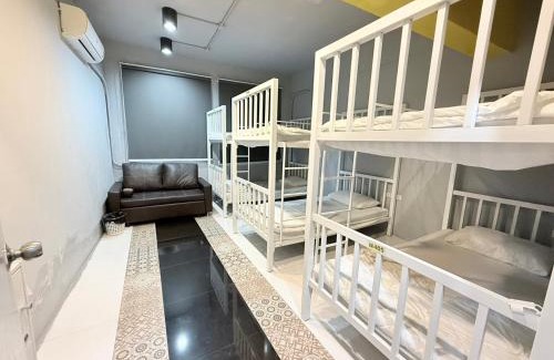 Huai Khwang Hostel | Sukhum Huai Khwang Guest House