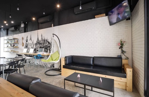 Silom Hostel | The Cube Hostel