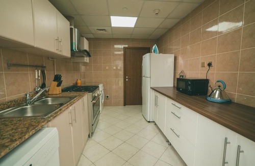 Dubai Apartment | Two Continents Holiday Homes - Marina View 2 bedroom apartment -Free Airport Pick-up