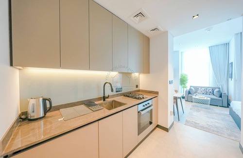 Business Bay Apartment | Urban Skyline City Comfort Studio