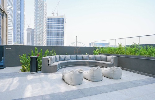 Business Bay Apartment | Urban Skyline City Comfort Studio