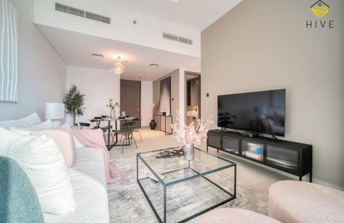 Barsha Heights Apartment | Vibrant 1 Bedroom Apartment in Euro Residences.