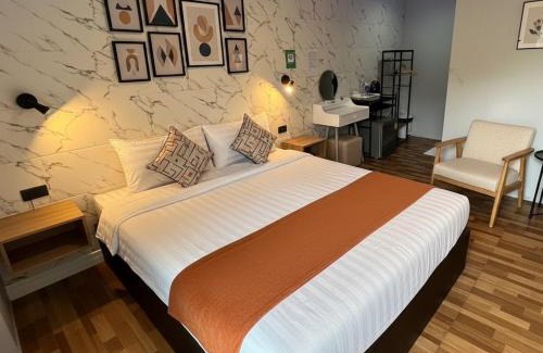 Pong Hotel | ViphuananResort