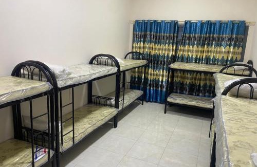 Dubai Investment Park Apartment | Wow Amazing Hostel ,1Bed in Male Dormitory,1min Dip Metro Station And Souq , Airport Shuttle